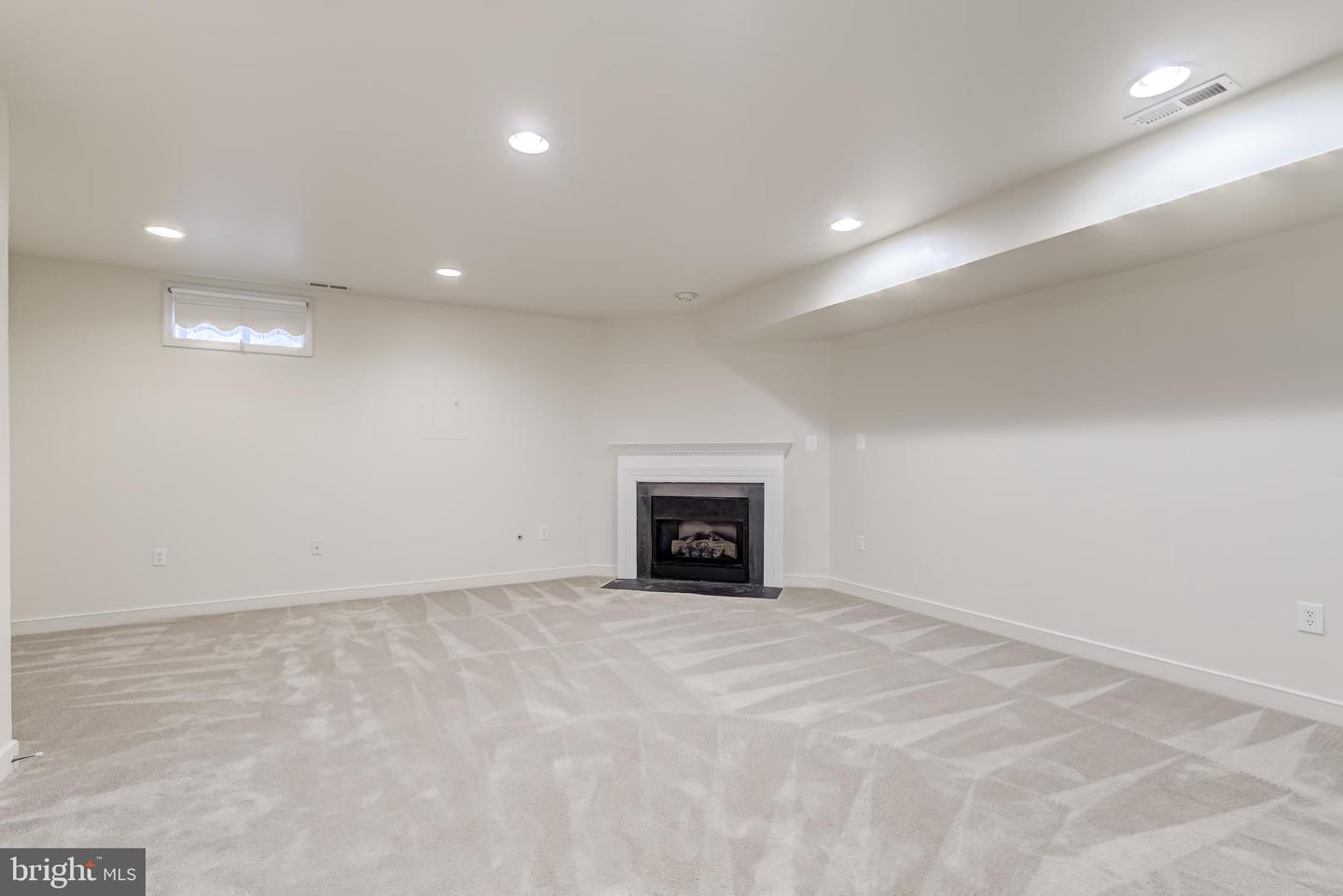 15348 BRONCO WAY, WOODBRIDGE, Virginia 22193, 3 Bedrooms Bedrooms, ,3 BathroomsBathrooms,Residential,For sale,15348 BRONCO WAY,VAPW2104262 MLS # VAPW2104262