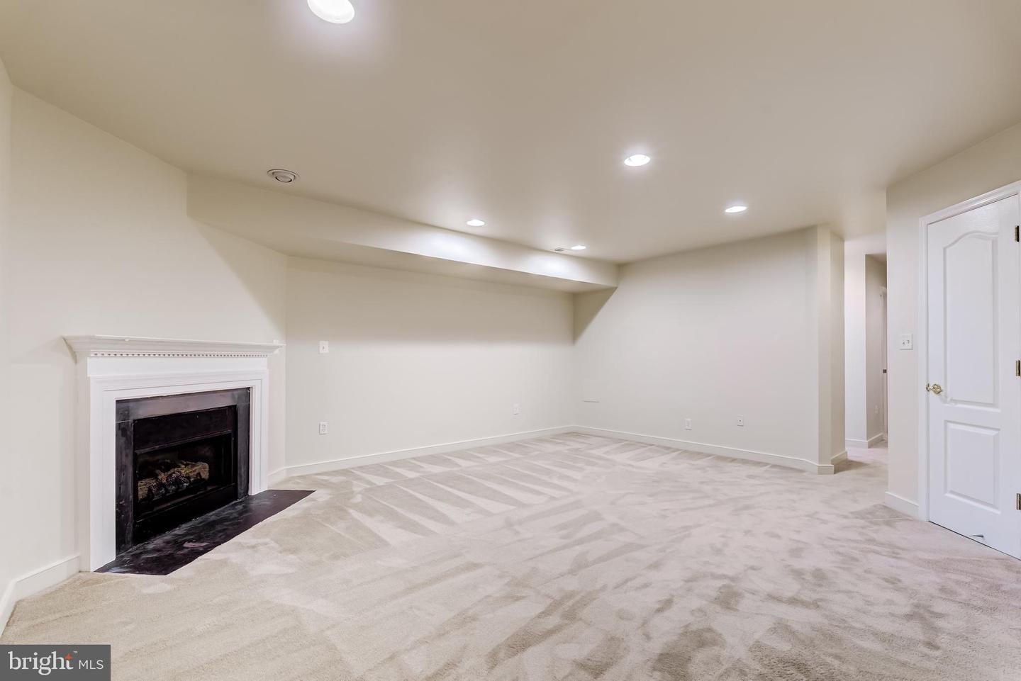 15348 BRONCO WAY, WOODBRIDGE, Virginia 22193, 3 Bedrooms Bedrooms, ,3 BathroomsBathrooms,Residential,For sale,15348 BRONCO WAY,VAPW2104262 MLS # VAPW2104262