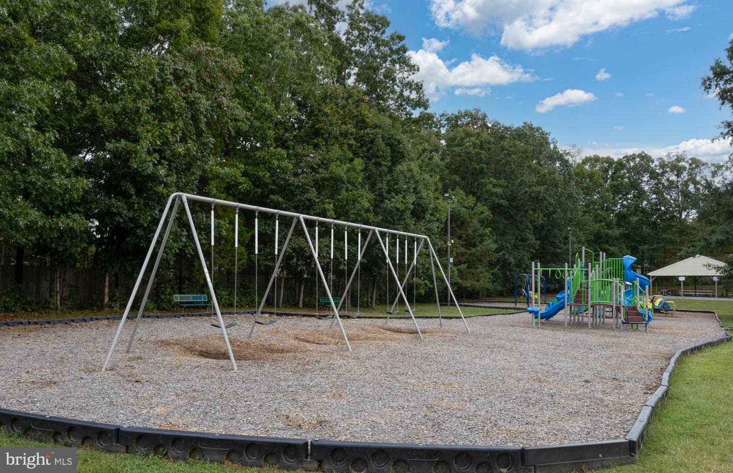 10611 MAPLE RIDGE DR, SPOTSYLVANIA, Virginia 22553, 4 Bedrooms Bedrooms, 11 Rooms Rooms,2 BathroomsBathrooms,Residential,For sale,10611 MAPLE RIDGE DR,VASP2036350 MLS # VASP2036350