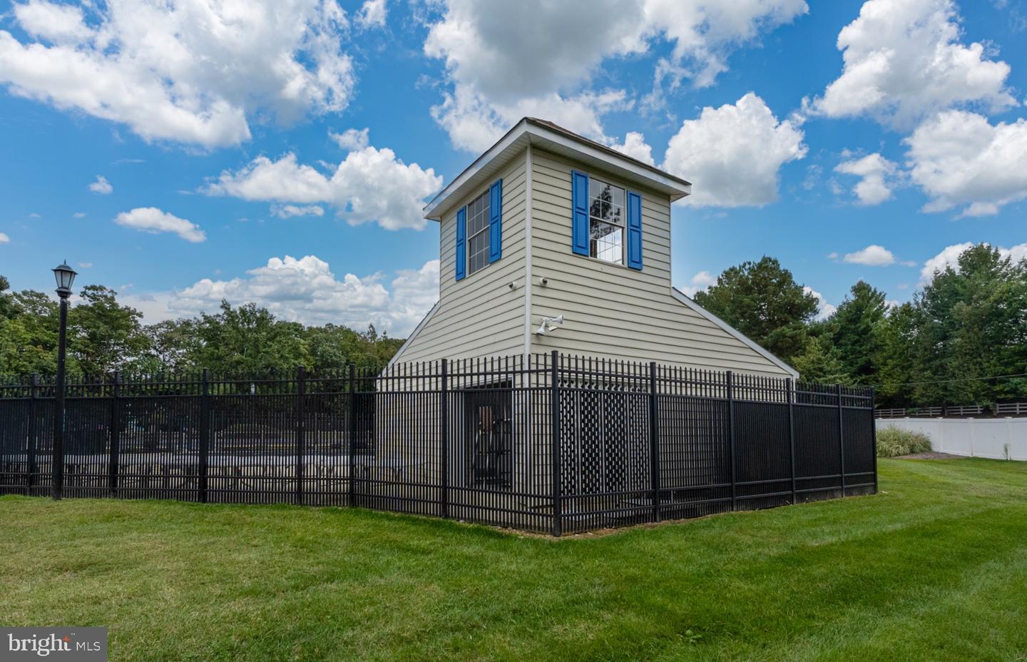 10611 MAPLE RIDGE DR, SPOTSYLVANIA, Virginia 22553, 4 Bedrooms Bedrooms, 11 Rooms Rooms,2 BathroomsBathrooms,Residential,For sale,10611 MAPLE RIDGE DR,VASP2036350 MLS # VASP2036350