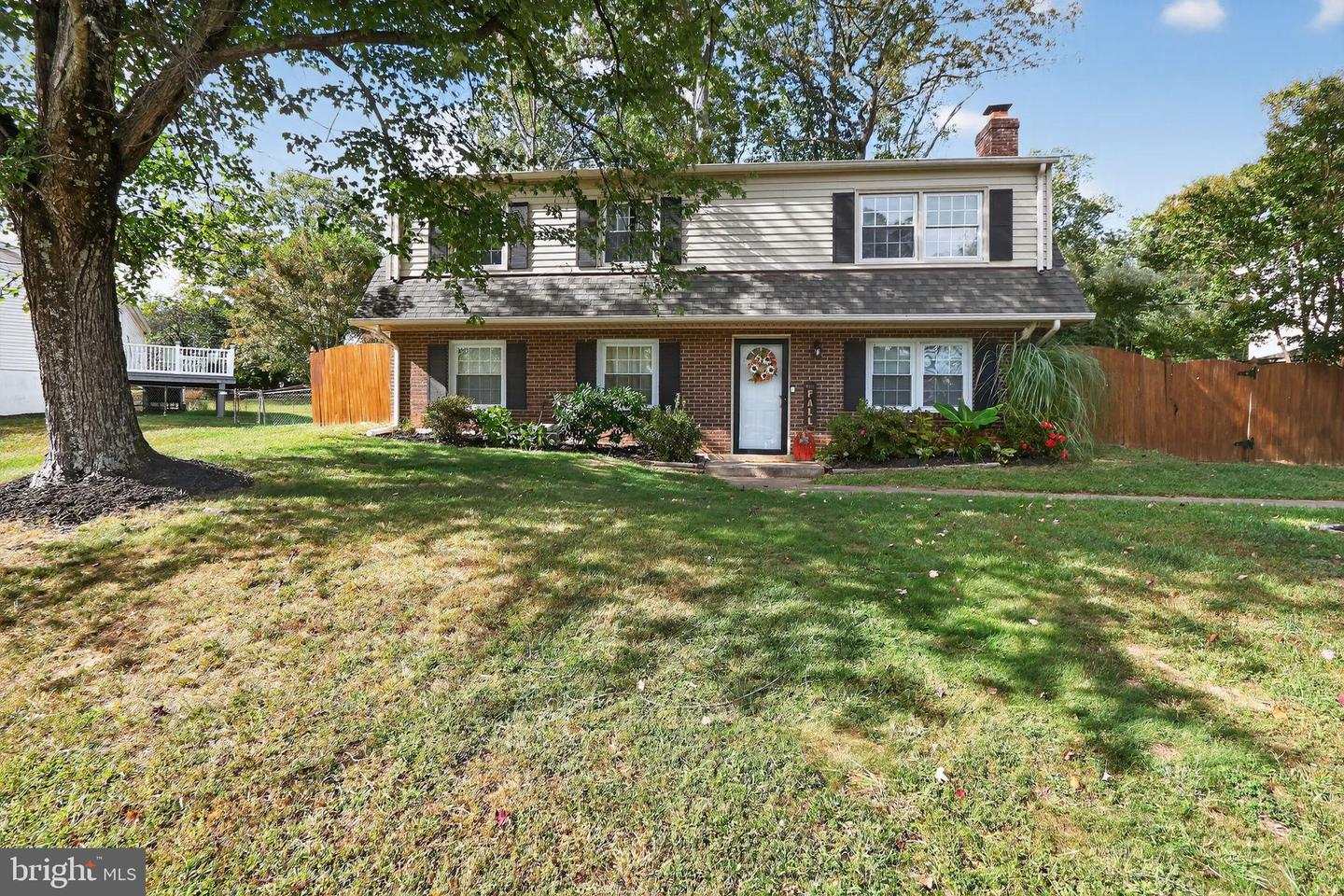 13918 LYNHURST DR, WOODBRIDGE, Virginia 22193, 4 Bedrooms Bedrooms, 10 Rooms Rooms,2 BathroomsBathrooms,Residential,For sale,13918 LYNHURST DR,VAPW2105638 MLS # VAPW2105638