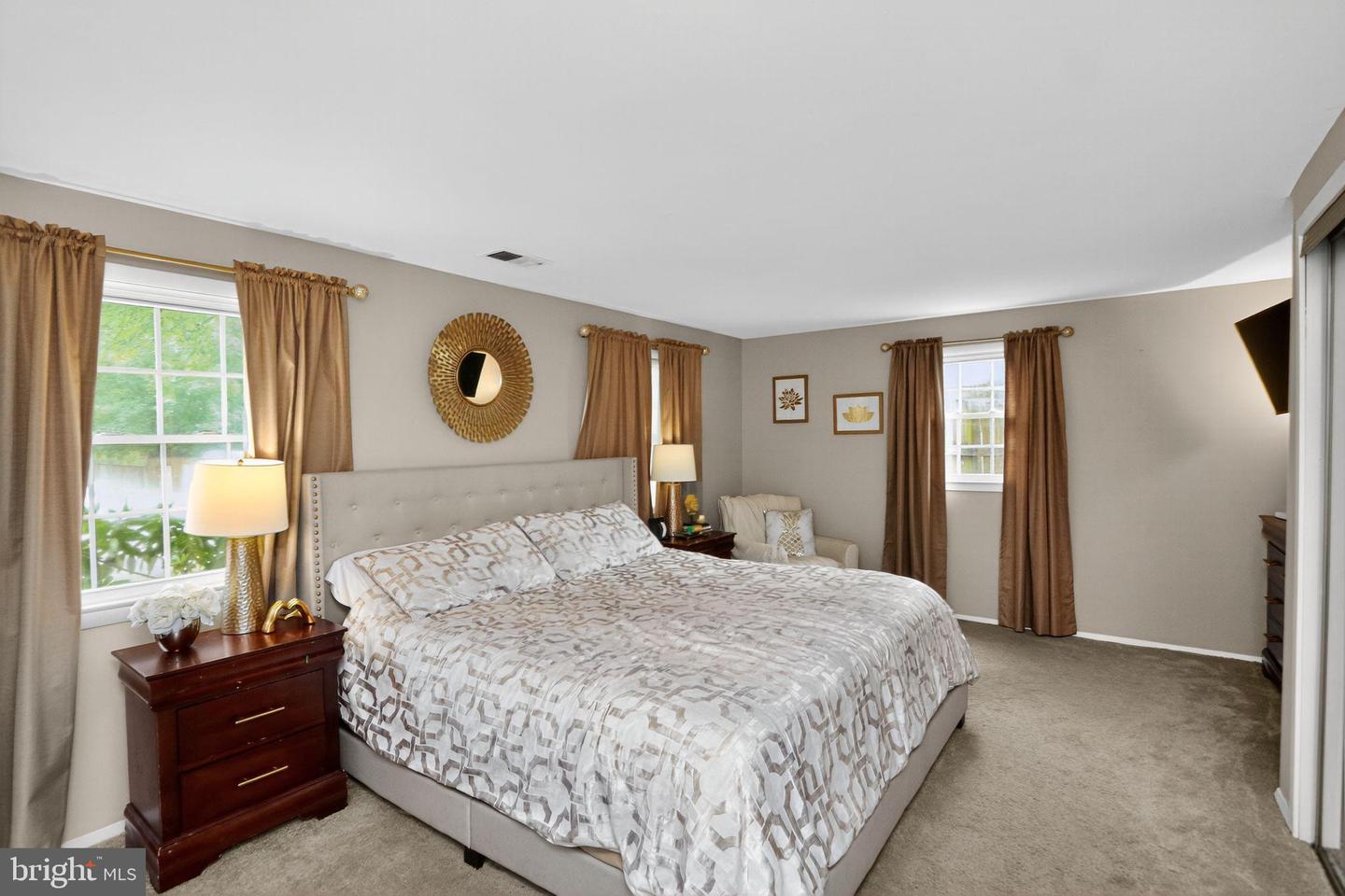 13918 LYNHURST DR, WOODBRIDGE, Virginia 22193, 4 Bedrooms Bedrooms, 10 Rooms Rooms,2 BathroomsBathrooms,Residential,For sale,13918 LYNHURST DR,VAPW2105638 MLS # VAPW2105638