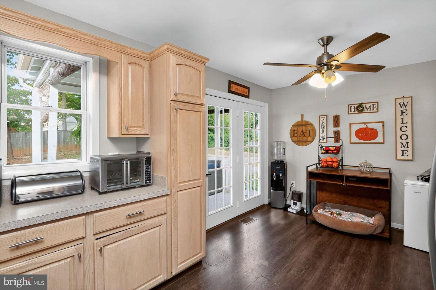 13918 LYNHURST DR, WOODBRIDGE, Virginia 22193, 4 Bedrooms Bedrooms, 10 Rooms Rooms,2 BathroomsBathrooms,Residential,For sale,13918 LYNHURST DR,VAPW2105638 MLS # VAPW2105638