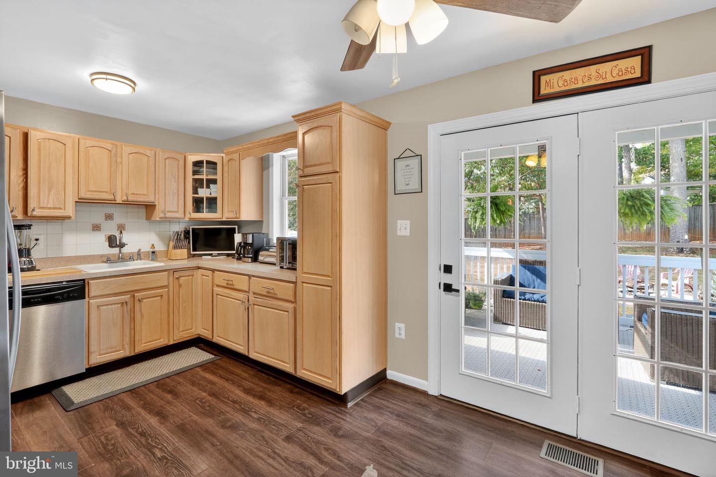 13918 LYNHURST DR, WOODBRIDGE, Virginia 22193, 4 Bedrooms Bedrooms, 10 Rooms Rooms,2 BathroomsBathrooms,Residential,For sale,13918 LYNHURST DR,VAPW2105638 MLS # VAPW2105638