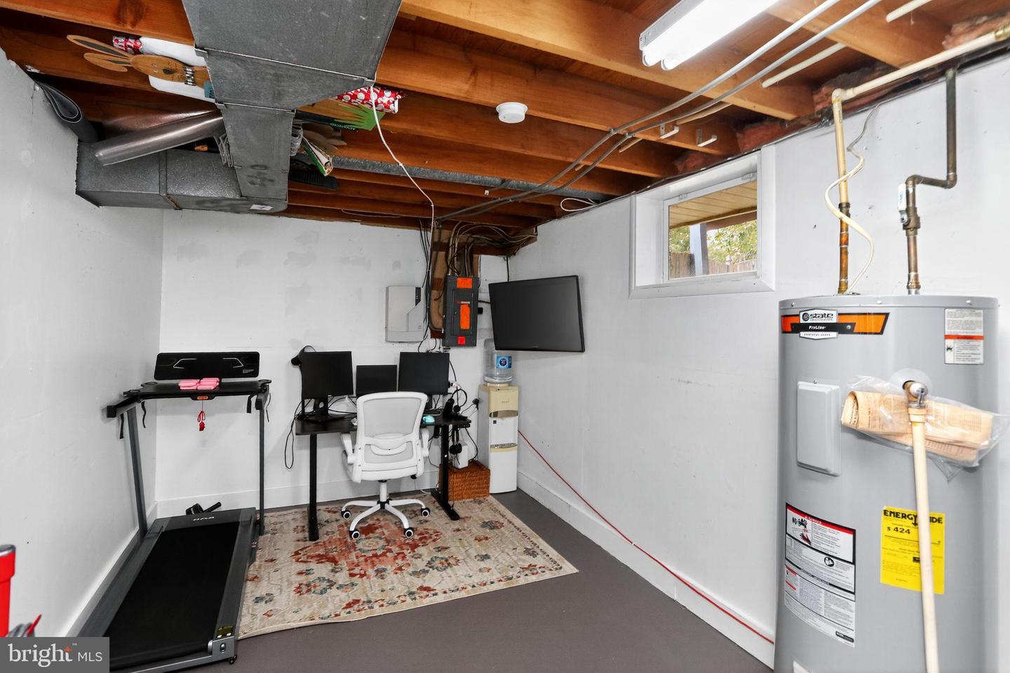 13918 LYNHURST DR, WOODBRIDGE, Virginia 22193, 4 Bedrooms Bedrooms, 10 Rooms Rooms,2 BathroomsBathrooms,Residential,For sale,13918 LYNHURST DR,VAPW2105638 MLS # VAPW2105638