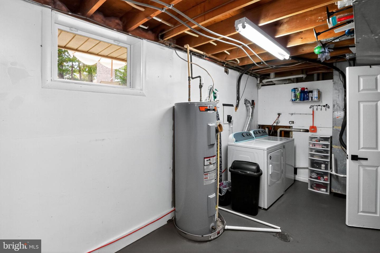 13918 LYNHURST DR, WOODBRIDGE, Virginia 22193, 4 Bedrooms Bedrooms, 10 Rooms Rooms,2 BathroomsBathrooms,Residential,For sale,13918 LYNHURST DR,VAPW2105638 MLS # VAPW2105638