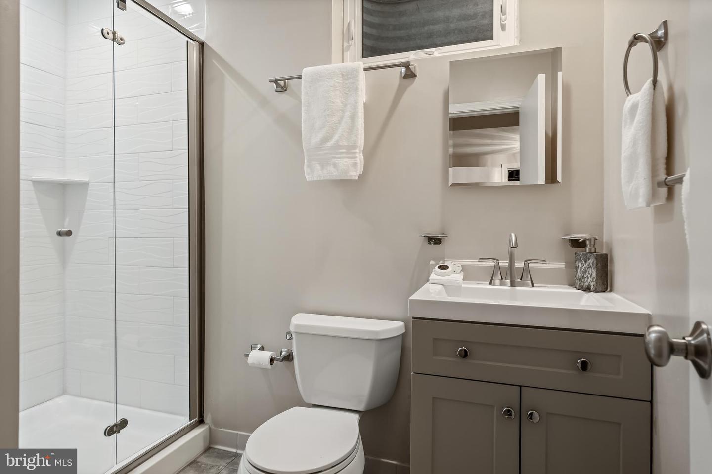 1429 IRONWOOD DR, MCLEAN, Virginia 22101, 5 Bedrooms Bedrooms, 8 Rooms Rooms,3 BathroomsBathrooms,Residential,For sale,1429 IRONWOOD DR,VAFX2274384 MLS # VAFX2274384 1429 IRONWOOD DR, MCLEAN, Virginia 22101, 5 Bedrooms Bedrooms, 8 Rooms Rooms,3 BathroomsBathrooms,Residential,For sale,1429 IRONWOOD DR,VAFX2274384 MLS # VAFX2274384