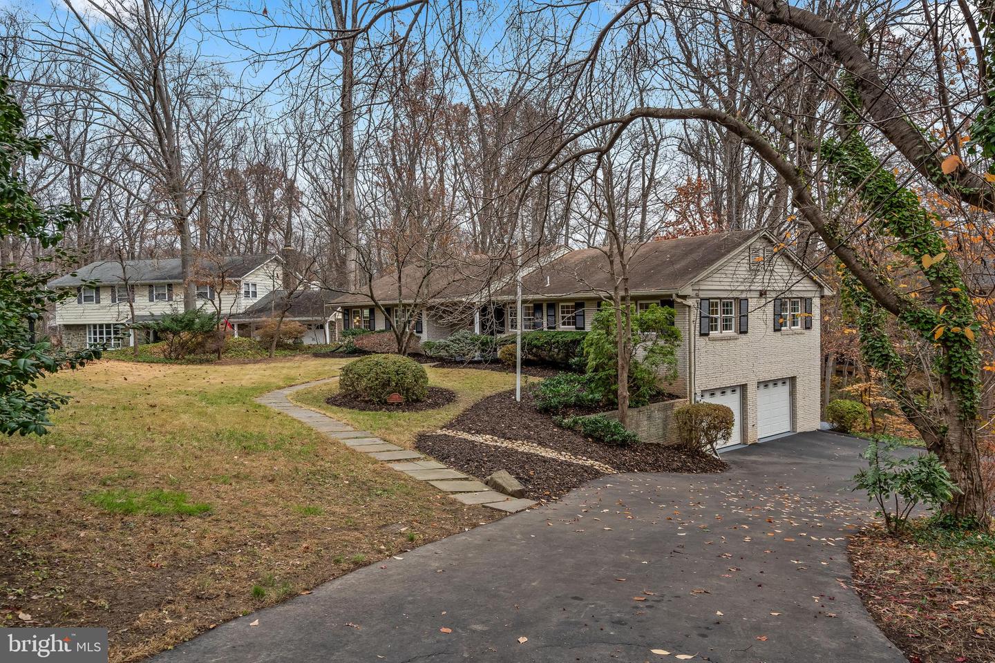 1429 IRONWOOD DR, MCLEAN, Virginia 22101, 5 Bedrooms Bedrooms, 8 Rooms Rooms,3 BathroomsBathrooms,Residential,For sale,1429 IRONWOOD DR,VAFX2274384 MLS # VAFX2274384 1429 IRONWOOD DR, MCLEAN, Virginia 22101, 5 Bedrooms Bedrooms, 8 Rooms Rooms,3 BathroomsBathrooms,Residential,For sale,1429 IRONWOOD DR,VAFX2274384 MLS # VAFX2274384