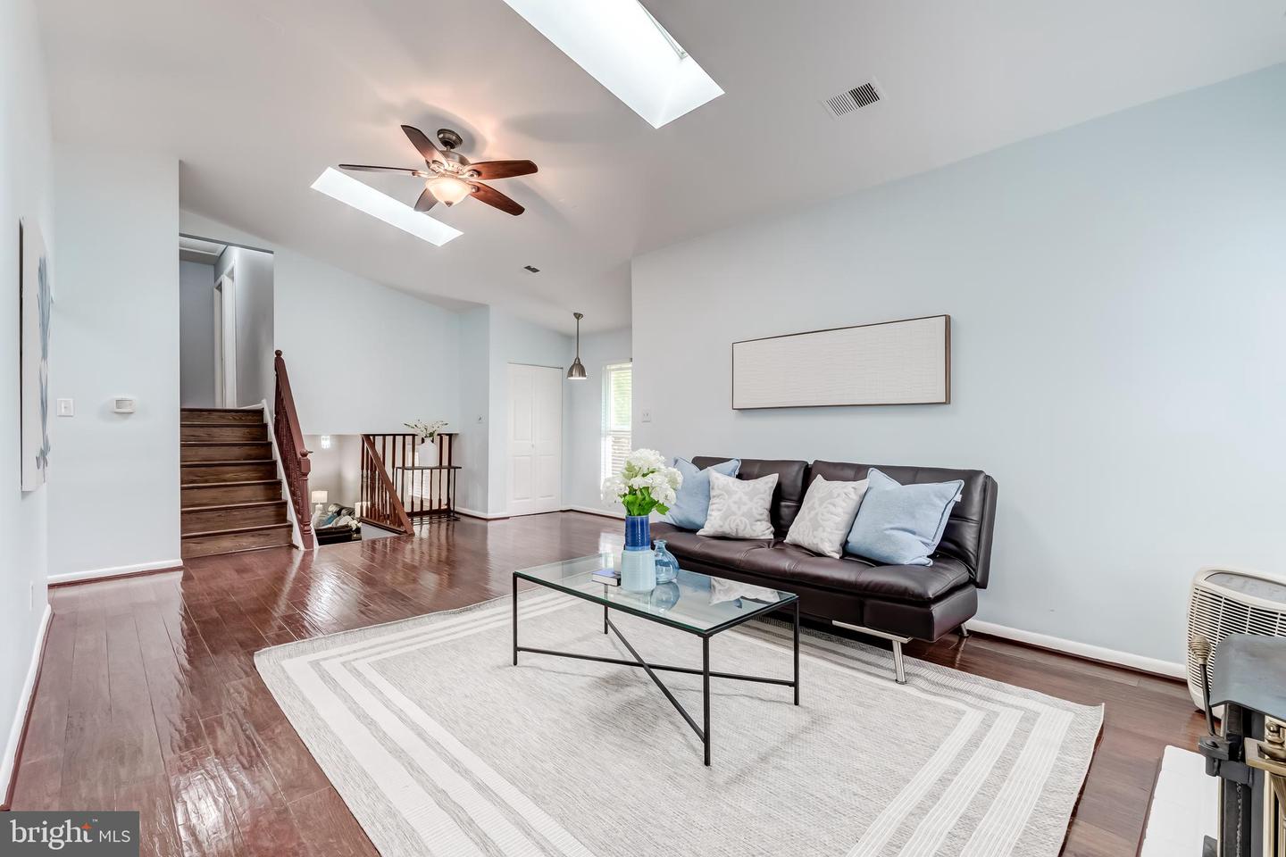 316 HANFORD CT, STERLING, Virginia 20164, 4 Bedrooms Bedrooms, ,3 BathroomsBathrooms,Residential,For sale,316 HANFORD CT,VALO2109962 MLS # VALO2109962