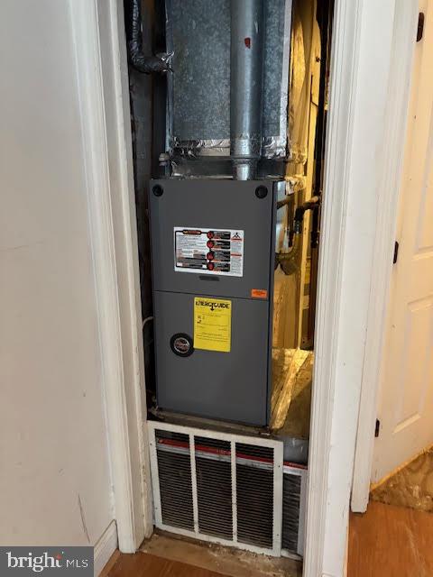 817 4TH ST NE, WASHINGTON, District Of Columbia 20002, 3 Bedrooms Bedrooms, ,2 BathroomsBathrooms,Residential,For sale,817 4TH ST NE,DCDC2230282 MLS # DCDC2230282