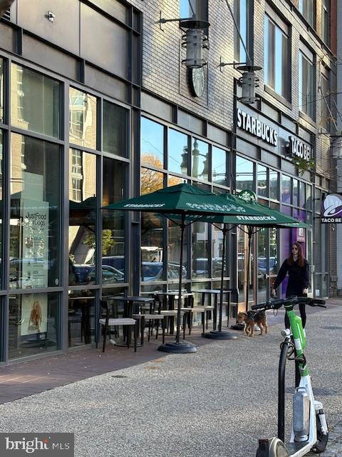 817 4TH ST NE, WASHINGTON, District Of Columbia 20002, 3 Bedrooms Bedrooms, ,2 BathroomsBathrooms,Residential,For sale,817 4TH ST NE,DCDC2230282 MLS # DCDC2230282