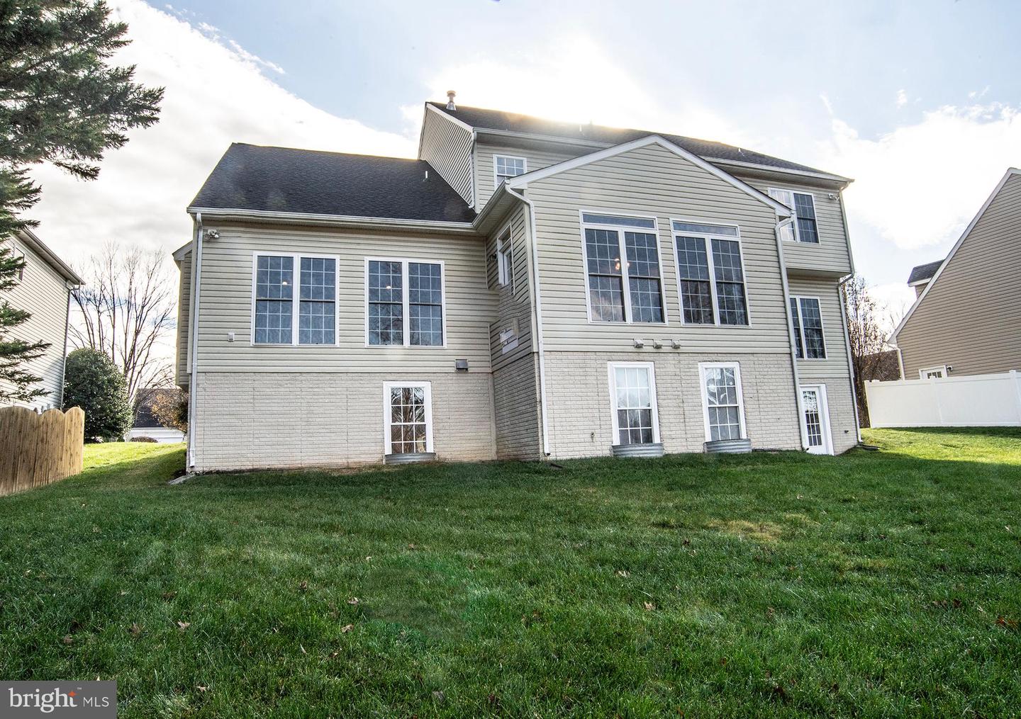 7111 CROWN JEWELS CT, FREDERICKSBURG, Virginia 22407, 4 Bedrooms Bedrooms, ,3 BathroomsBathrooms,Residential,For sale,7111 CROWN JEWELS CT,VASP2037568 MLS # VASP2037568