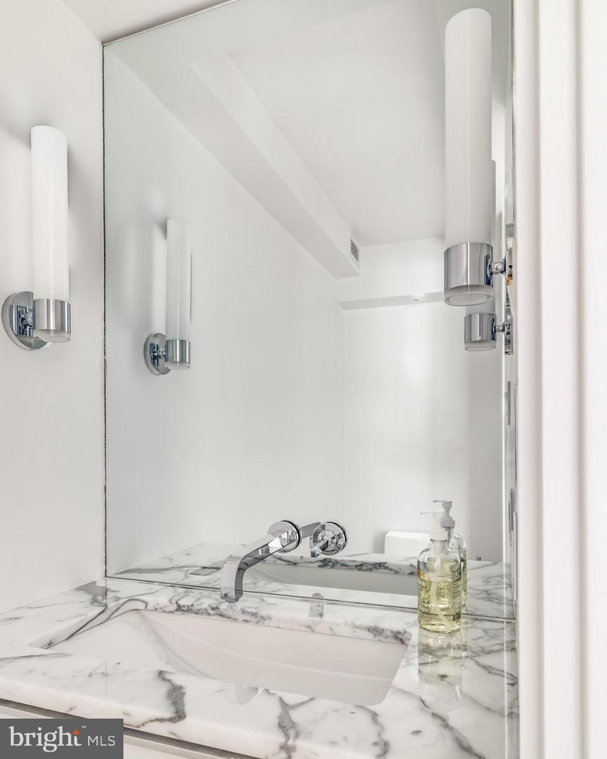 2500 VIRGINIA AVE NW #715, WASHINGTON, District Of Columbia 20037, 2 Bedrooms Bedrooms, ,2 BathroomsBathrooms,Residential,For sale,2500 VIRGINIA AVE NW #715,DCDC2232036 MLS # DCDC2232036