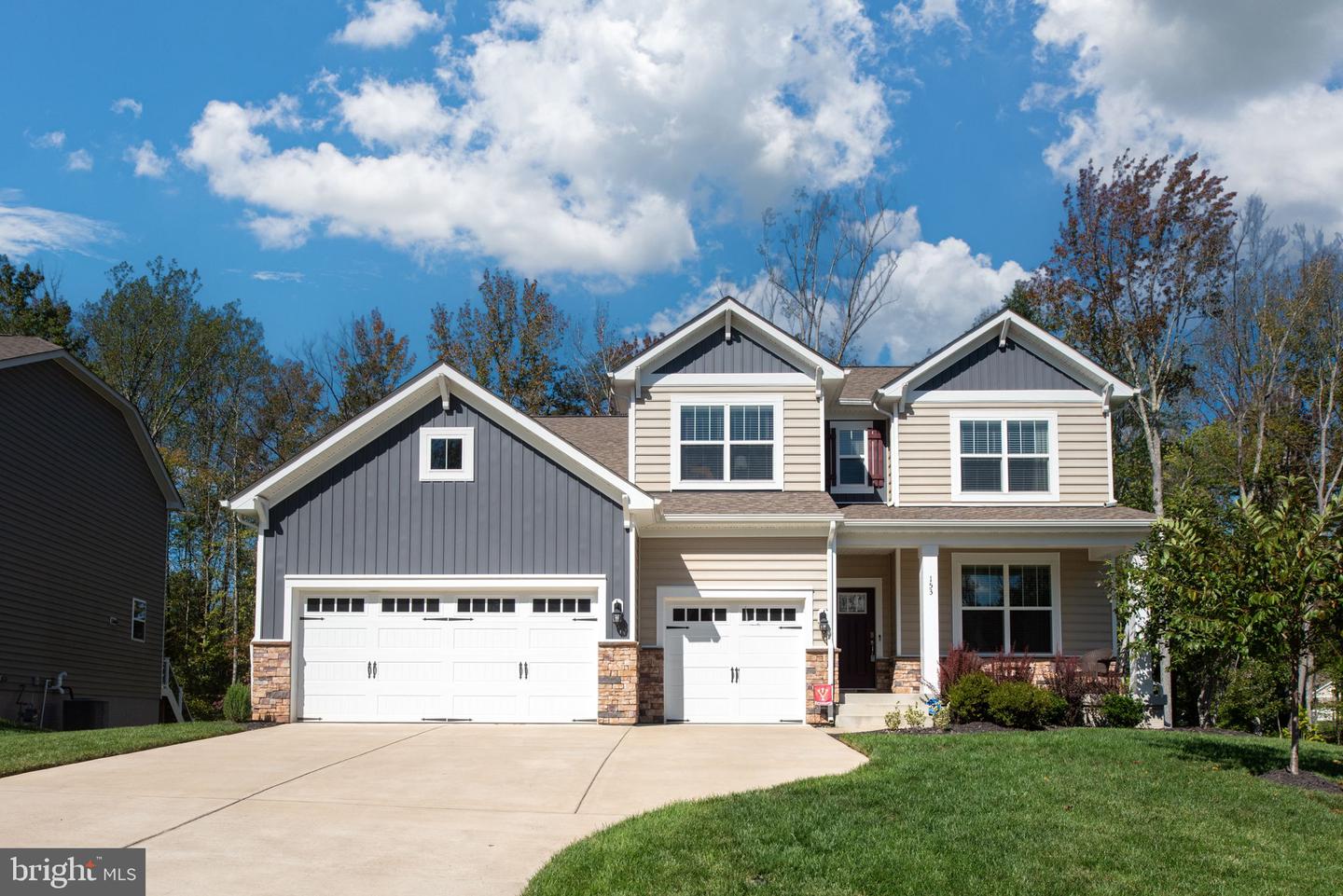 153 HOLLYCREST PL, STAFFORD, Virginia 22554, 5 Bedrooms Bedrooms, ,4 BathroomsBathrooms,Residential,For sale,153 HOLLYCREST PL,VAST2044370 MLS # VAST2044370