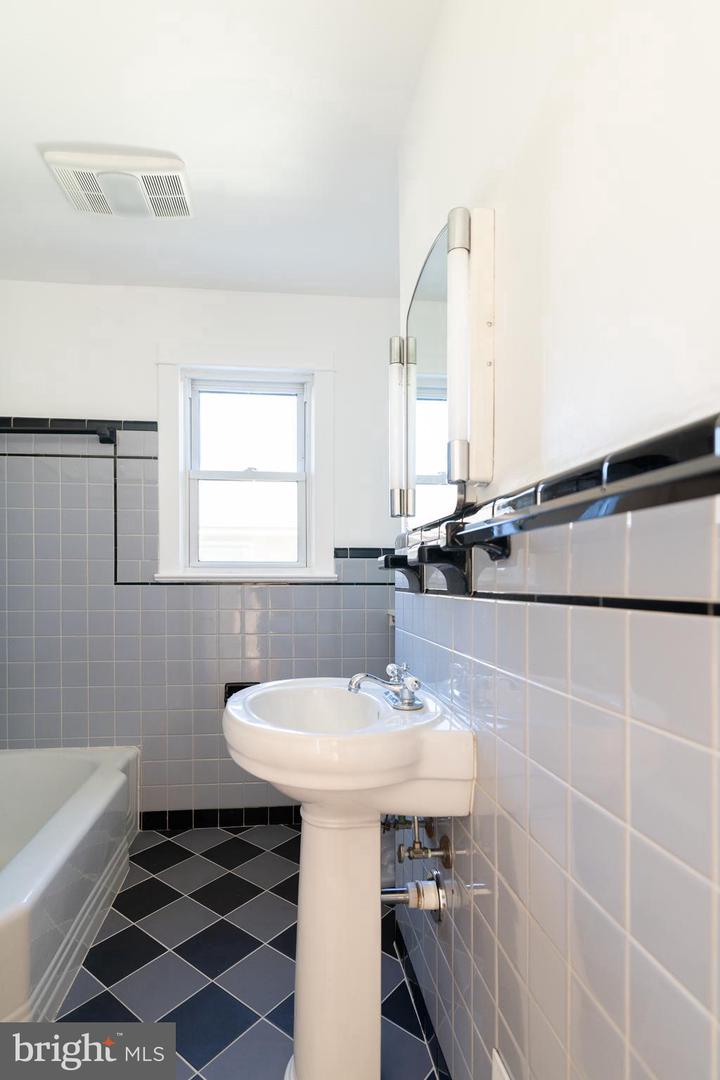 7 N PURCELL AVE, WINCHESTER, Virginia 22601, 3 Bedrooms Bedrooms, ,3 BathroomsBathrooms,Residential,For sale,7 N PURCELL AVE,VAWI2009512 MLS # VAWI2009512 7 N PURCELL AVE, WINCHESTER, Virginia 22601, 3 Bedrooms Bedrooms, ,3 BathroomsBathrooms,Residential,For sale,7 N PURCELL AVE,VAWI2009512 MLS # VAWI2009512