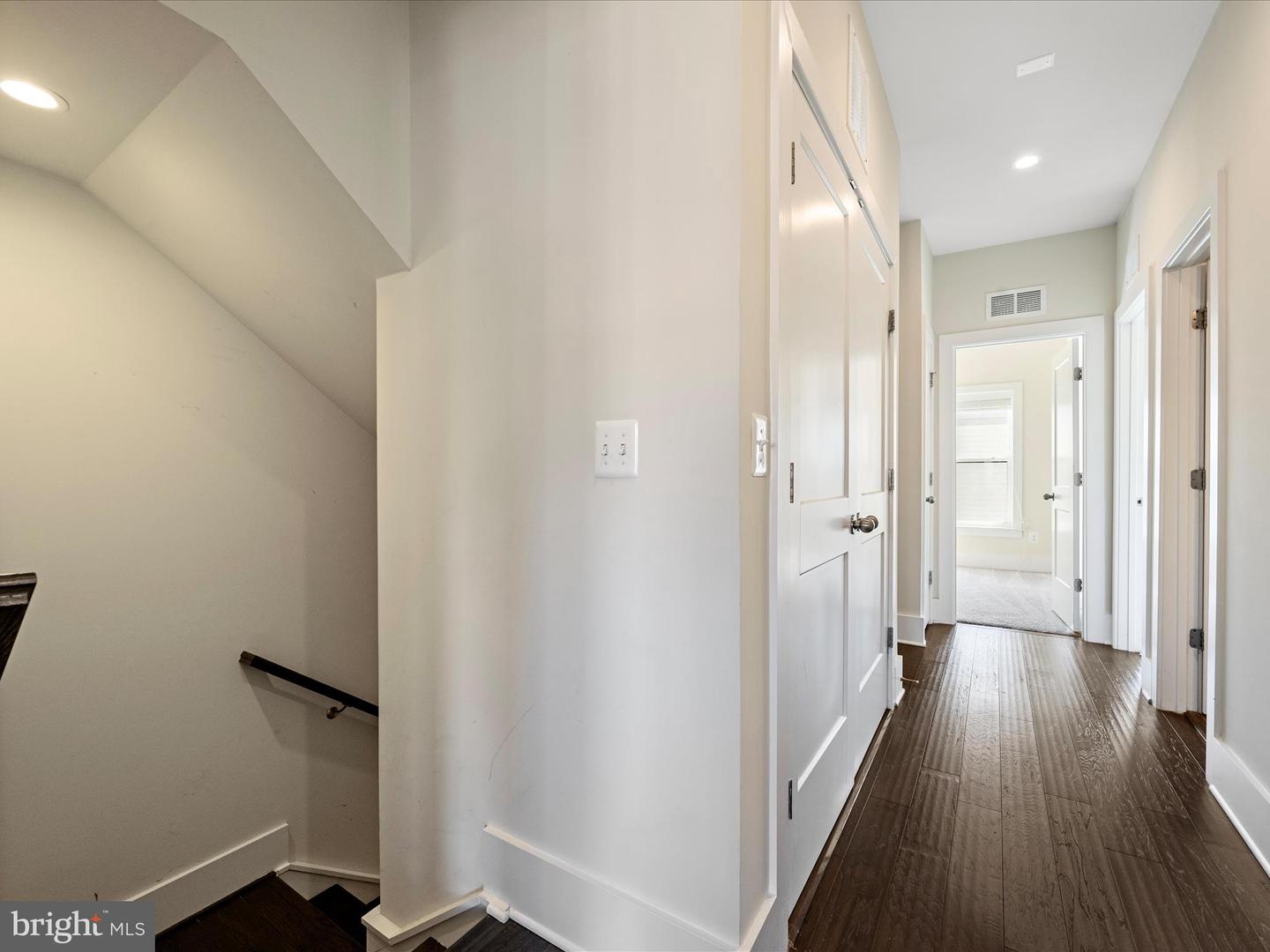 20092 OLD LINE TER, ASHBURN, Virginia 20147, 3 Bedrooms Bedrooms, ,2 BathroomsBathrooms,Residential,For sale,20092 OLD LINE TER,VALO2111600 MLS # VALO2111600