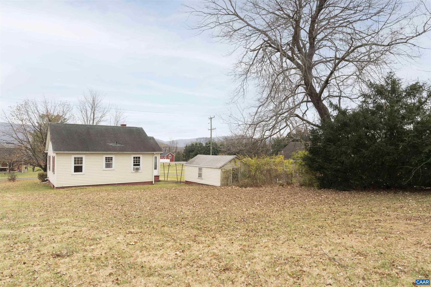 1007 SHERWOOD AVE, WAYNESBORO, Virginia 22980, 3 Bedrooms Bedrooms, ,1 BathroomBathrooms,Residential,For sale,1007 SHERWOOD AVE,671386 MLS # 671386