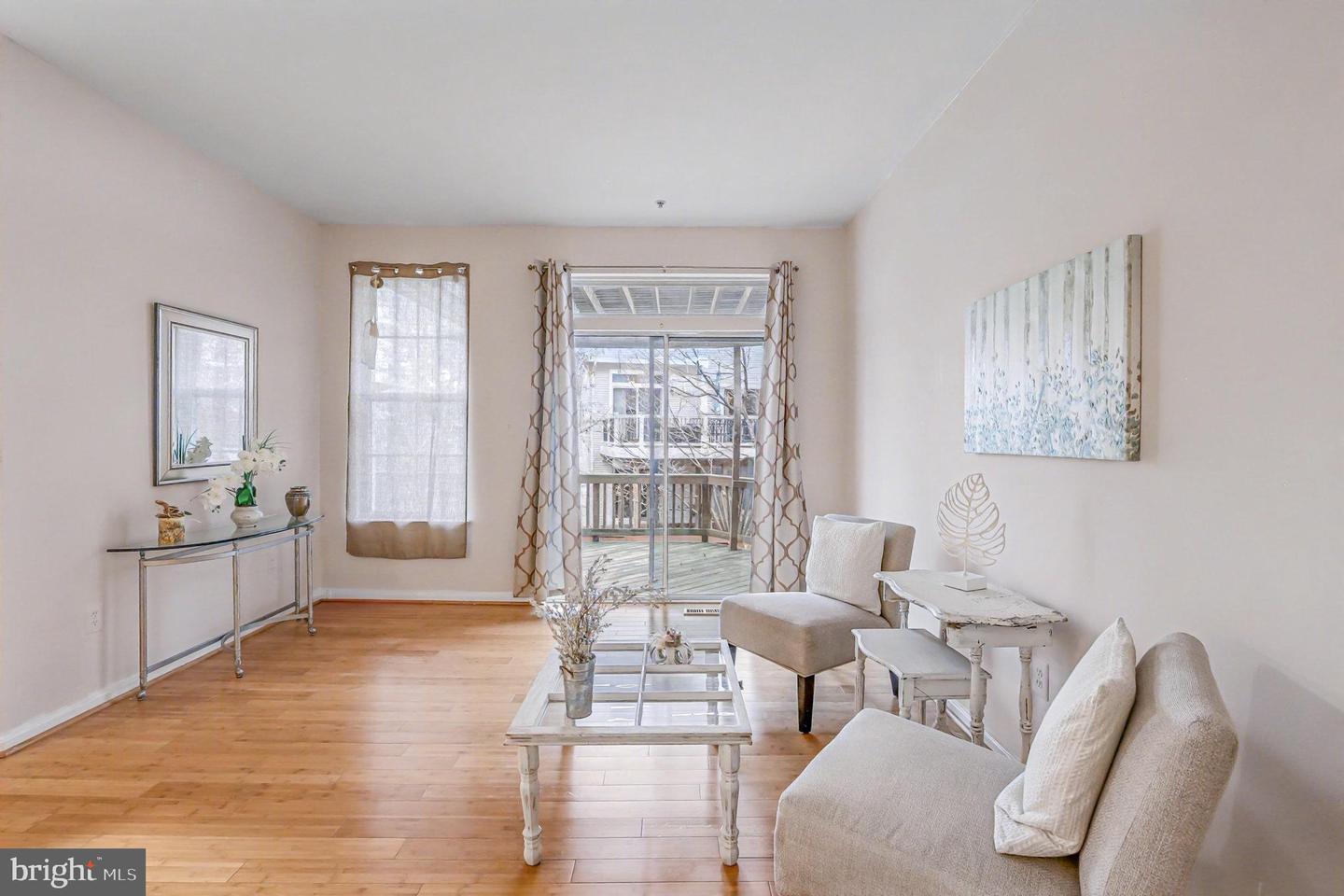 20402 COOL FERN SQ #20402, ASHBURN, Virginia 20147, 4 Bedrooms Bedrooms, ,3 BathroomsBathrooms,Residential,For sale,20402 COOL FERN SQ #20402,VALO2111614 MLS # VALO2111614