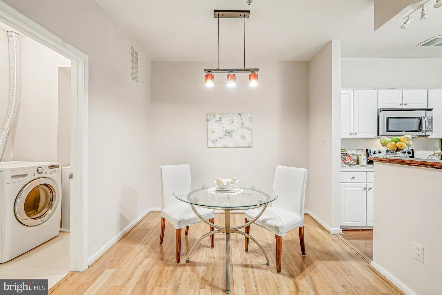 20402 COOL FERN SQ #20402, ASHBURN, Virginia 20147, 4 Bedrooms Bedrooms, ,3 BathroomsBathrooms,Residential,For sale,20402 COOL FERN SQ #20402,VALO2111614 MLS # VALO2111614