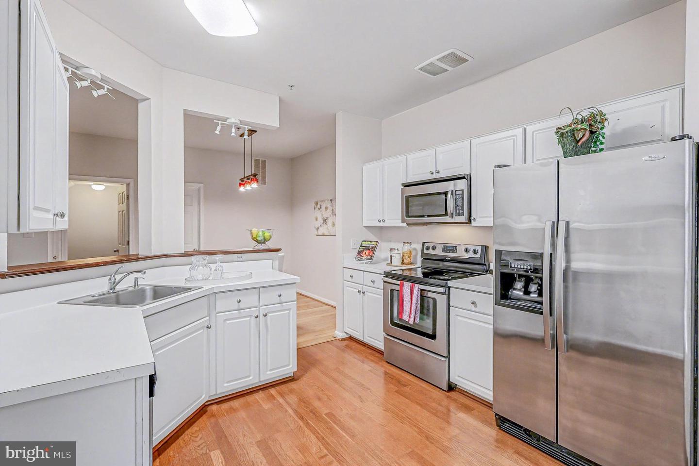 20402 COOL FERN SQ #20402, ASHBURN, Virginia 20147, 4 Bedrooms Bedrooms, ,3 BathroomsBathrooms,Residential,For sale,20402 COOL FERN SQ #20402,VALO2111614 MLS # VALO2111614