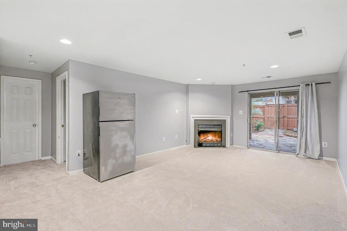 20402 COOL FERN SQ #20402, ASHBURN, Virginia 20147, 4 Bedrooms Bedrooms, ,3 BathroomsBathrooms,Residential,For sale,20402 COOL FERN SQ #20402,VALO2111614 MLS # VALO2111614