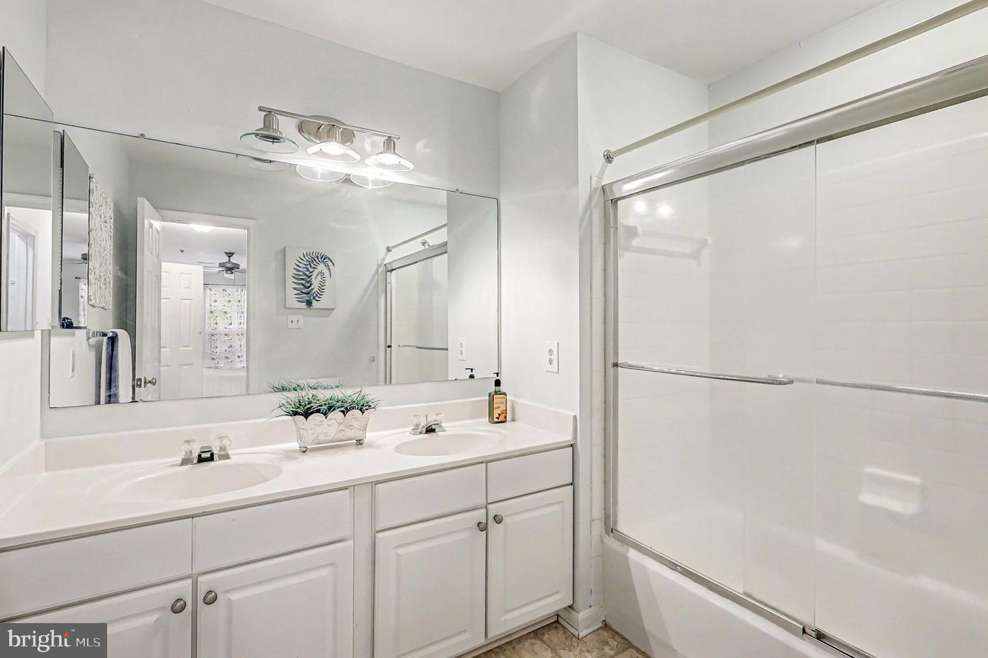 20402 COOL FERN SQ #20402, ASHBURN, Virginia 20147, 4 Bedrooms Bedrooms, ,3 BathroomsBathrooms,Residential,For sale,20402 COOL FERN SQ #20402,VALO2111614 MLS # VALO2111614