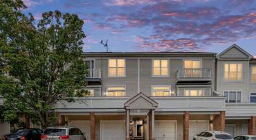 20402 COOL FERN SQ #20402, ASHBURN, Virginia 20147, 4 Bedrooms Bedrooms, ,3 BathroomsBathrooms,Residential,For sale,20402 COOL FERN SQ #20402,VALO2111614 MLS # VALO2111614