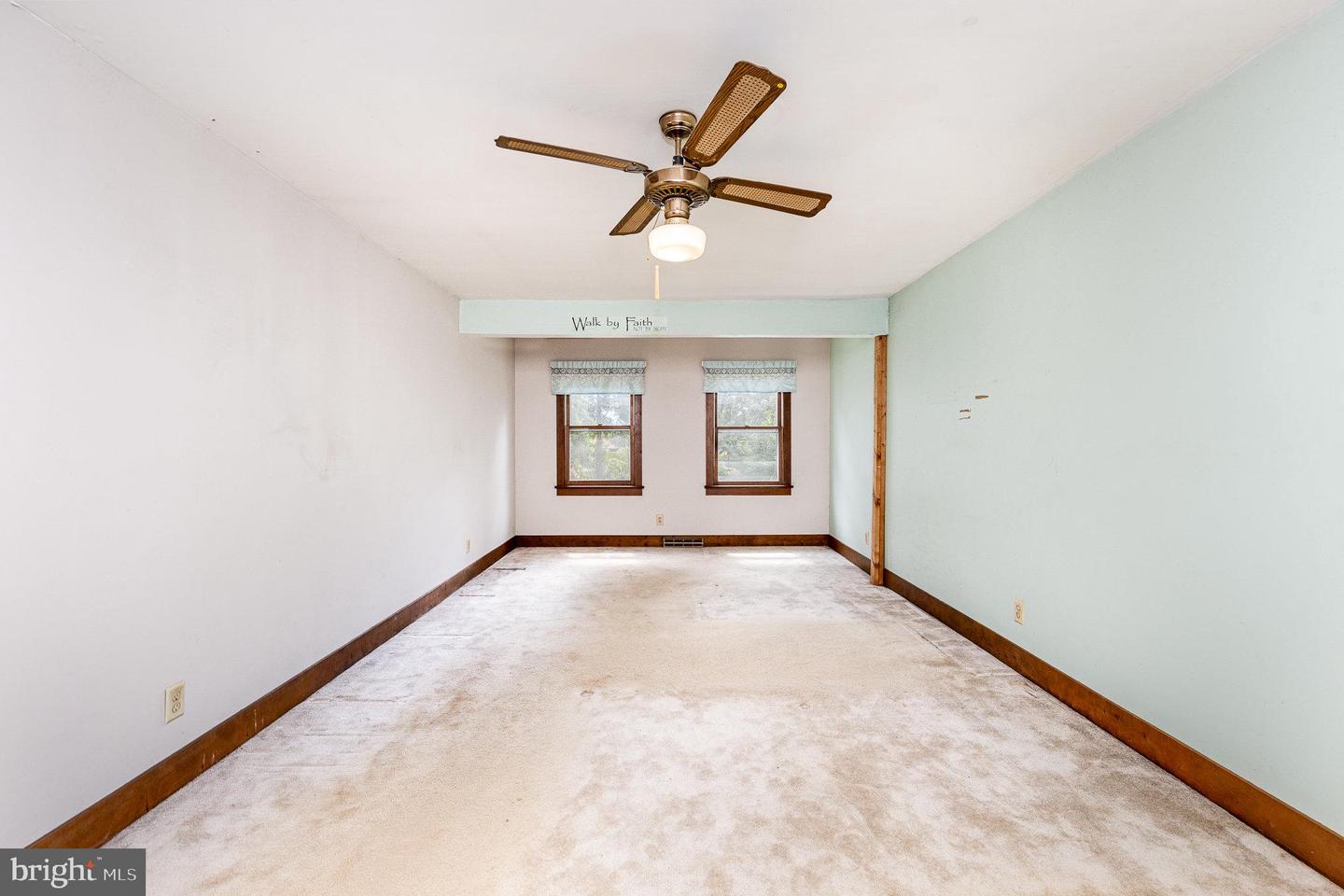 1032 ISABELLA DR, STAFFORD, Virginia 22554, 4 Bedrooms Bedrooms, 14 Rooms Rooms,2 BathroomsBathrooms,Residential,For sale,1032 ISABELLA DR,VAST2040936 MLS # VAST2040936