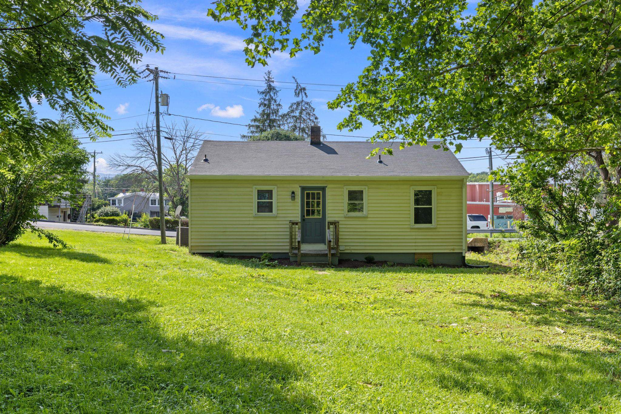 111 CHURCH ST, BROADWAY, Virginia 22815, 2 Bedrooms Bedrooms, ,1 BathroomBathrooms,Residential,111 CHURCH ST,666786 MLS # 666786