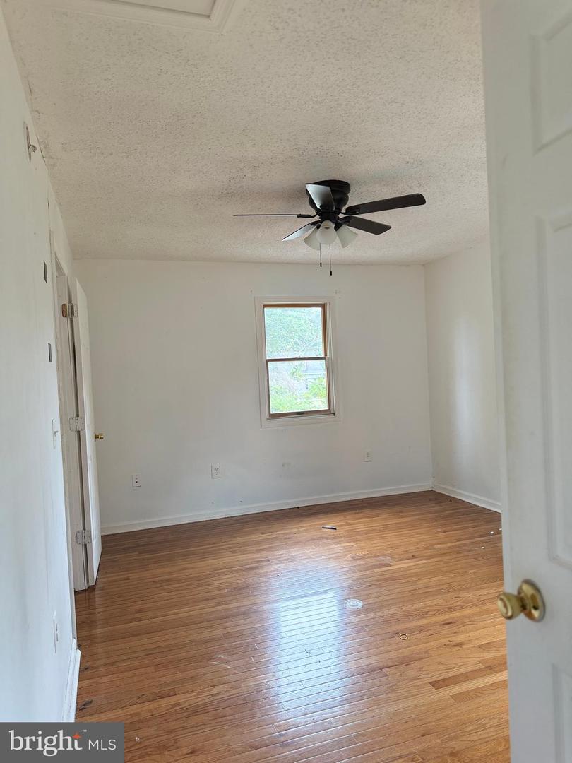 1 CARROLL DR, STAFFORD, Virginia 22554, 5 Bedrooms Bedrooms, 8 Rooms Rooms,3 BathroomsBathrooms,Residential,For sale,1 CARROLL DR,VAST2042256 MLS # VAST2042256