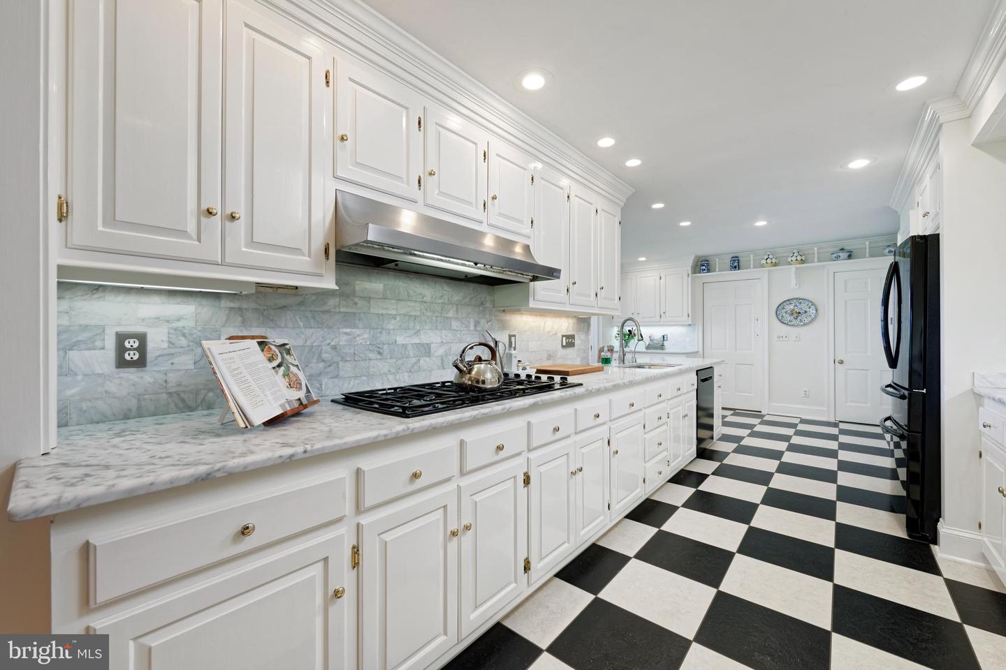 35771 SNAKE HILL RD, MIDDLEBURG, Virginia 20117, 3 Bedrooms Bedrooms, ,4 BathroomsBathrooms,Residential,For sale,35771 SNAKE HILL RD,VALO2106308 MLS # VALO2106308