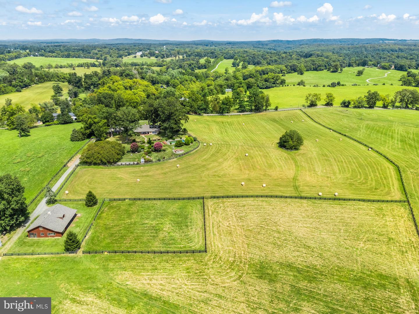 35771 SNAKE HILL RD, MIDDLEBURG, Virginia 20117, 3 Bedrooms Bedrooms, ,4 BathroomsBathrooms,Residential,For sale,35771 SNAKE HILL RD,VALO2106308 MLS # VALO2106308