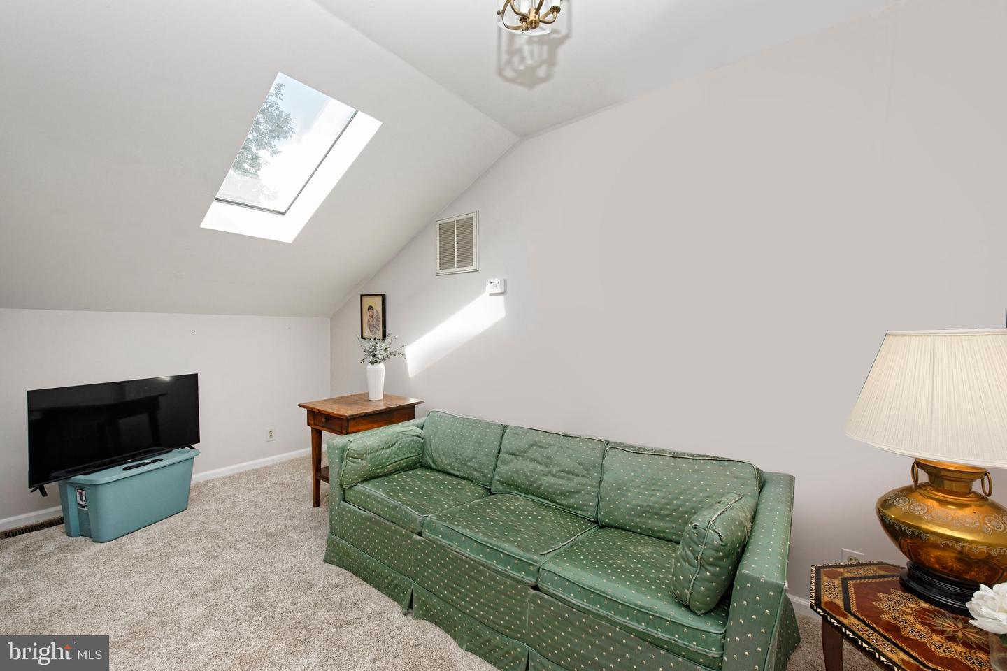 35771 SNAKE HILL RD, MIDDLEBURG, Virginia 20117, 3 Bedrooms Bedrooms, ,4 BathroomsBathrooms,Residential,For sale,35771 SNAKE HILL RD,VALO2106308 MLS # VALO2106308