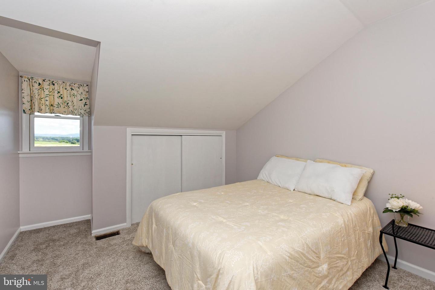 35771 SNAKE HILL RD, MIDDLEBURG, Virginia 20117, 3 Bedrooms Bedrooms, ,4 BathroomsBathrooms,Residential,For sale,35771 SNAKE HILL RD,VALO2106308 MLS # VALO2106308