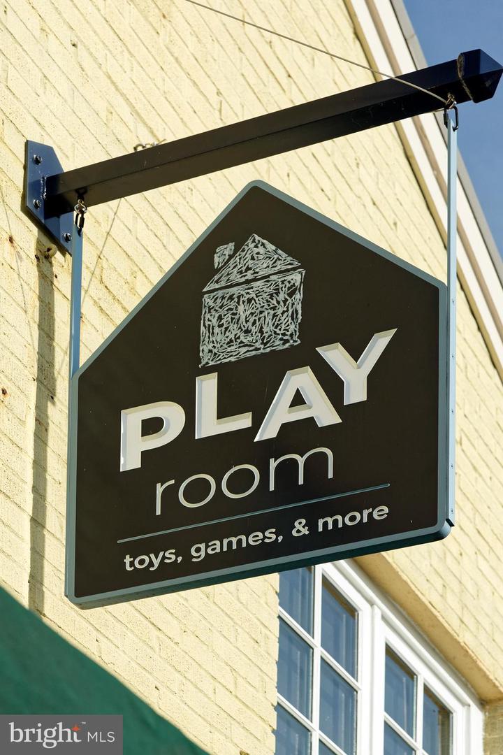 35771 SNAKE HILL RD, MIDDLEBURG, Virginia 20117, 3 Bedrooms Bedrooms, ,4 BathroomsBathrooms,Residential,For sale,35771 SNAKE HILL RD,VALO2106308 MLS # VALO2106308