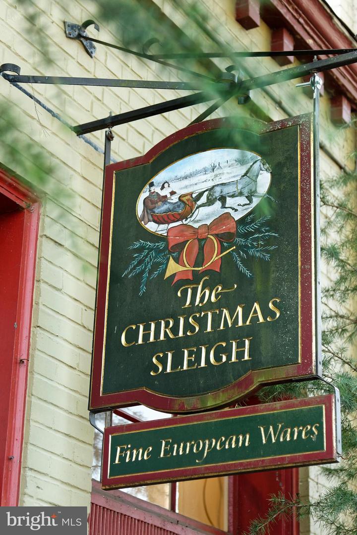 35771 SNAKE HILL RD, MIDDLEBURG, Virginia 20117, 3 Bedrooms Bedrooms, ,4 BathroomsBathrooms,Residential,For sale,35771 SNAKE HILL RD,VALO2106308 MLS # VALO2106308