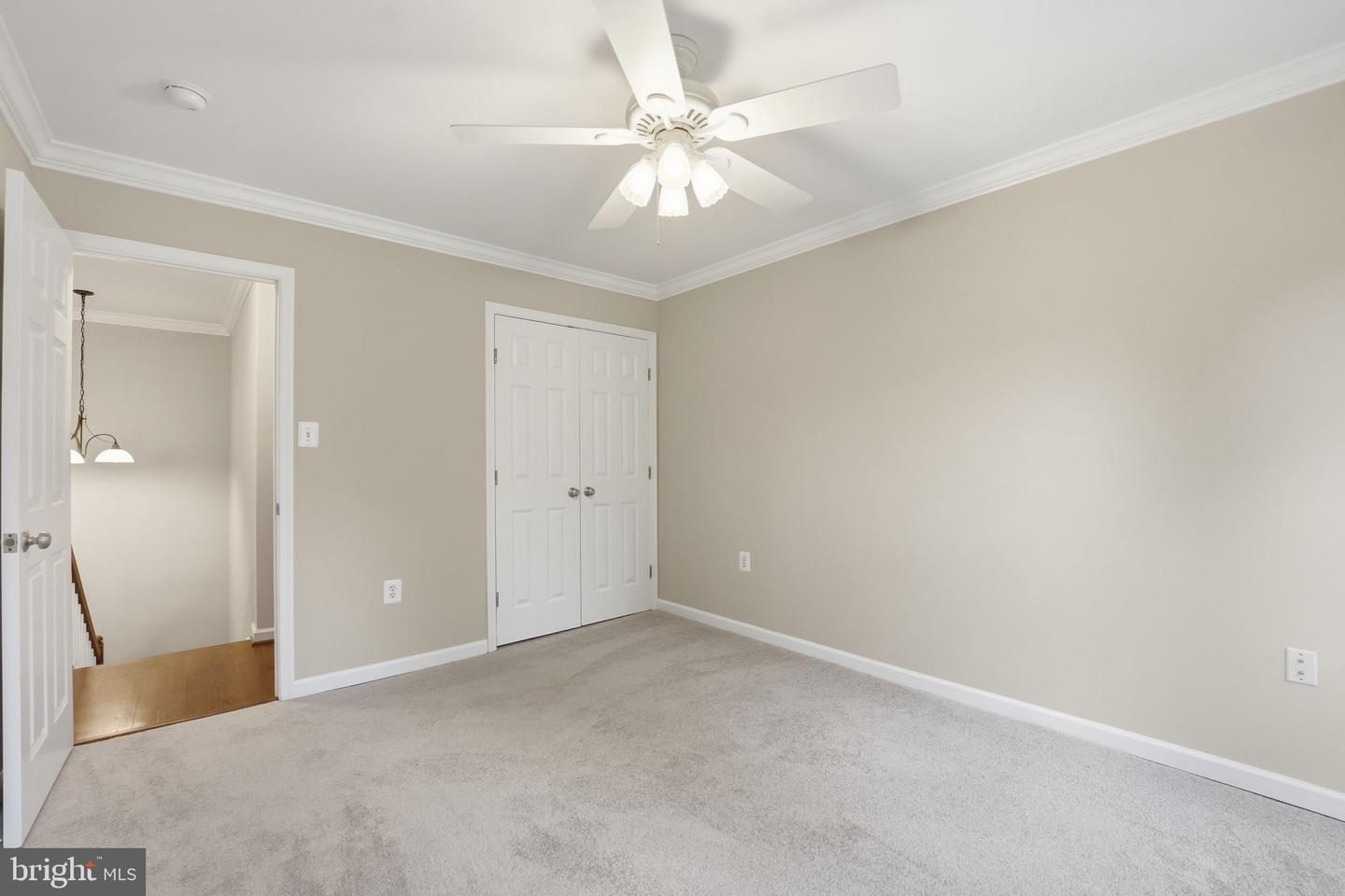 3152 EAKIN PARK CT, FAIRFAX, Virginia 22031, 3 Bedrooms Bedrooms, ,3 BathroomsBathrooms,Residential,For sale,3152 EAKIN PARK CT,VAFX2270322 MLS # VAFX2270322