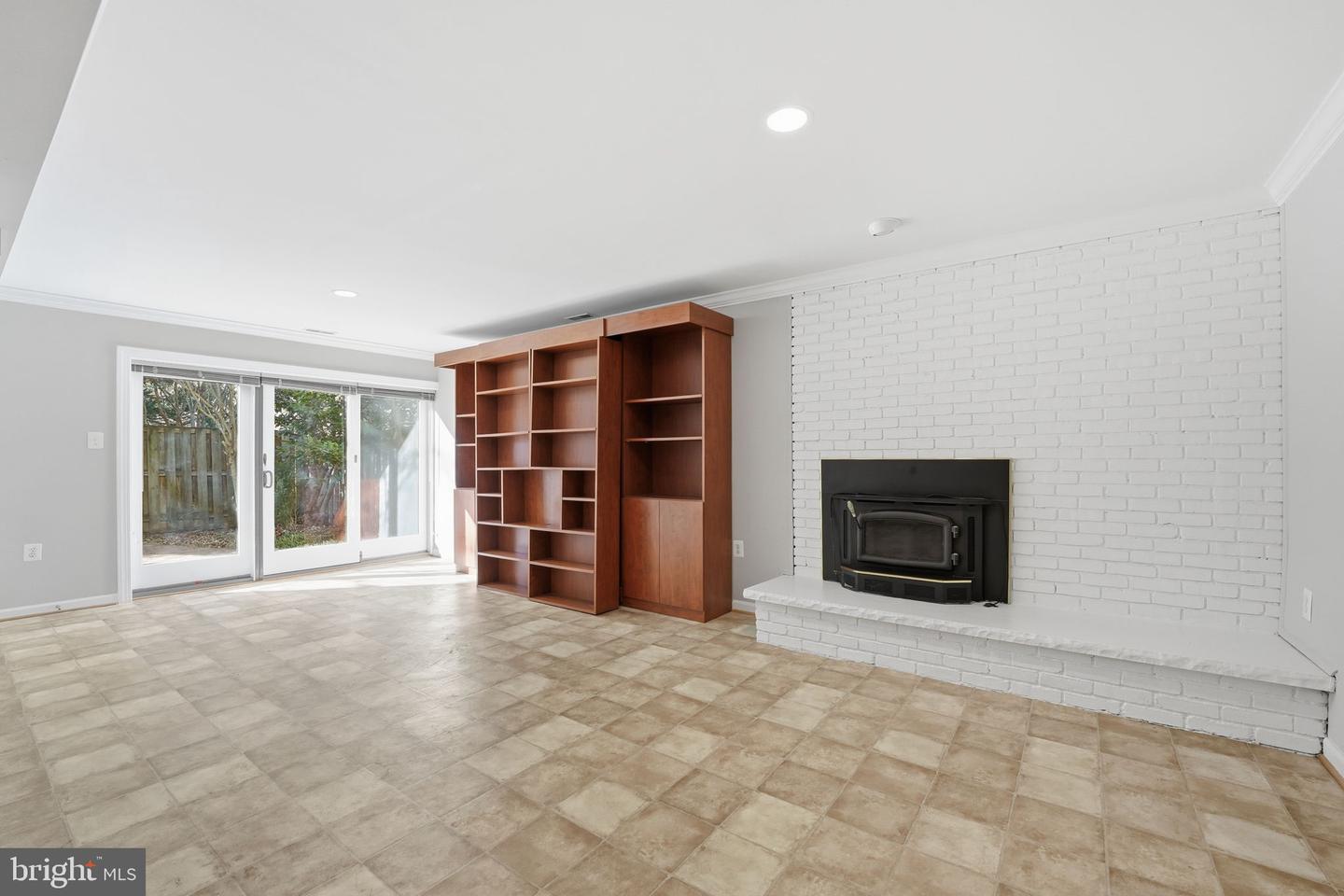 3152 EAKIN PARK CT, FAIRFAX, Virginia 22031, 3 Bedrooms Bedrooms, ,3 BathroomsBathrooms,Residential,For sale,3152 EAKIN PARK CT,VAFX2270322 MLS # VAFX2270322