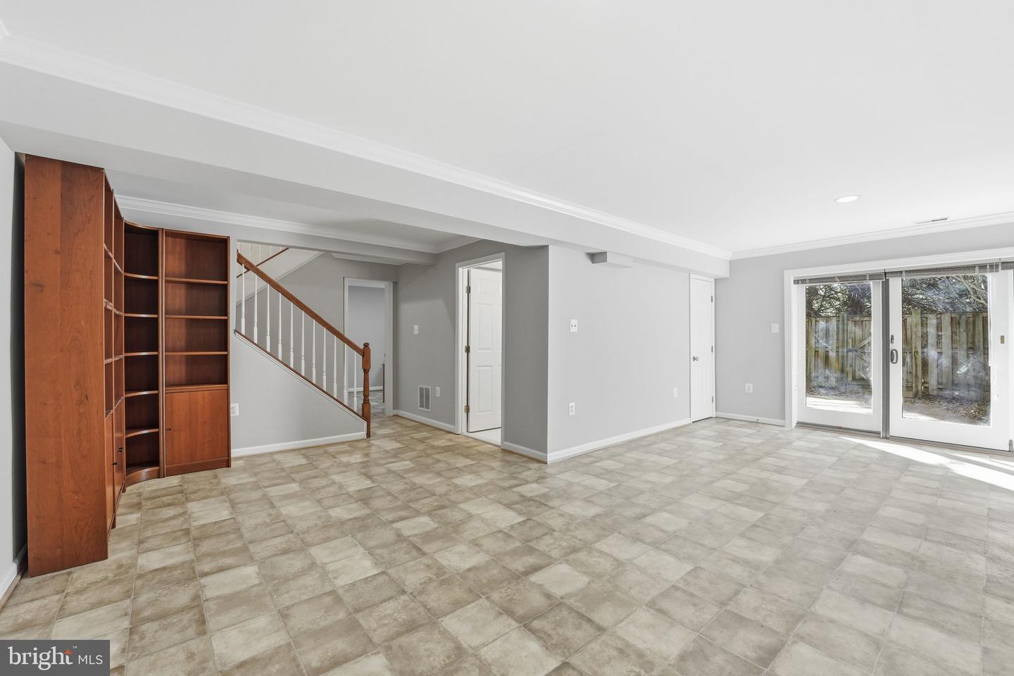 3152 EAKIN PARK CT, FAIRFAX, Virginia 22031, 3 Bedrooms Bedrooms, ,3 BathroomsBathrooms,Residential,For sale,3152 EAKIN PARK CT,VAFX2270322 MLS # VAFX2270322