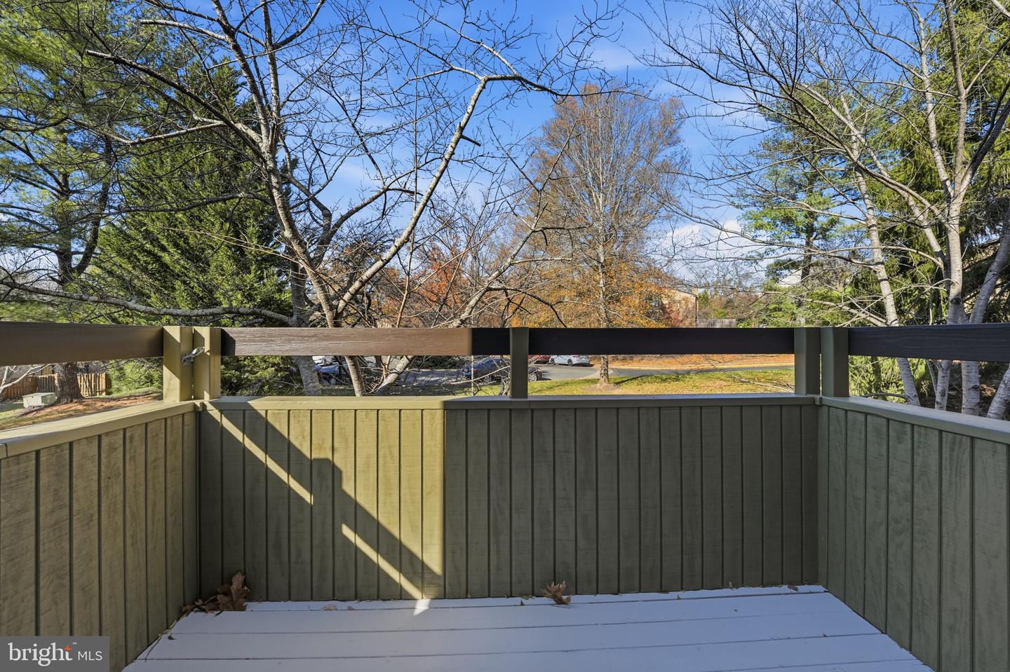 3152 EAKIN PARK CT, FAIRFAX, Virginia 22031, 3 Bedrooms Bedrooms, ,3 BathroomsBathrooms,Residential,For sale,3152 EAKIN PARK CT,VAFX2270322 MLS # VAFX2270322