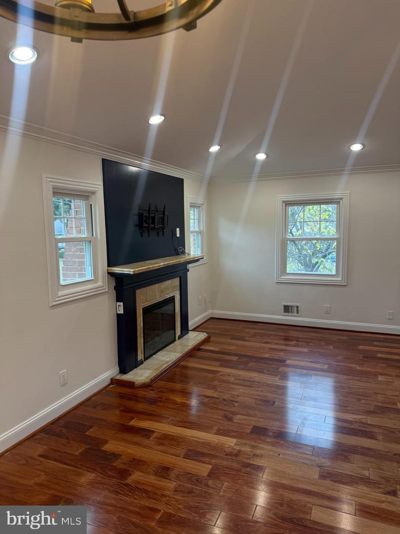 5405 BROOKLAND RD, ALEXANDRIA, Virginia 22310, 4 Bedrooms Bedrooms, ,2 BathroomsBathrooms,Residential,For sale,5405 BROOKLAND RD,VAFX2274928 MLS # VAFX2274928