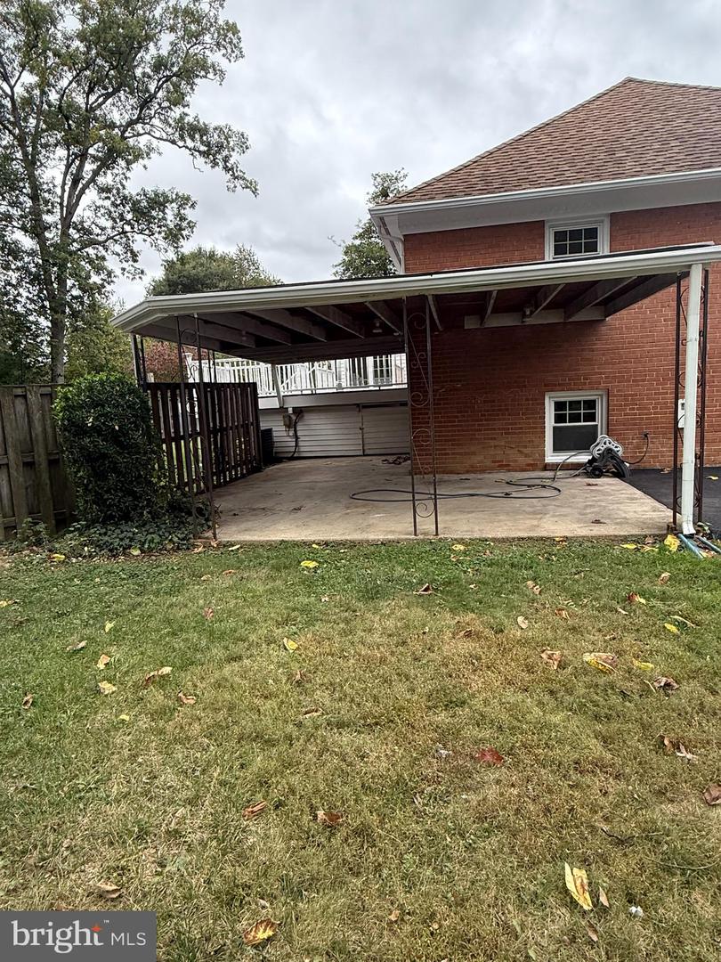 5405 BROOKLAND RD, ALEXANDRIA, Virginia 22310, 4 Bedrooms Bedrooms, ,2 BathroomsBathrooms,Residential,For sale,5405 BROOKLAND RD,VAFX2274928 MLS # VAFX2274928