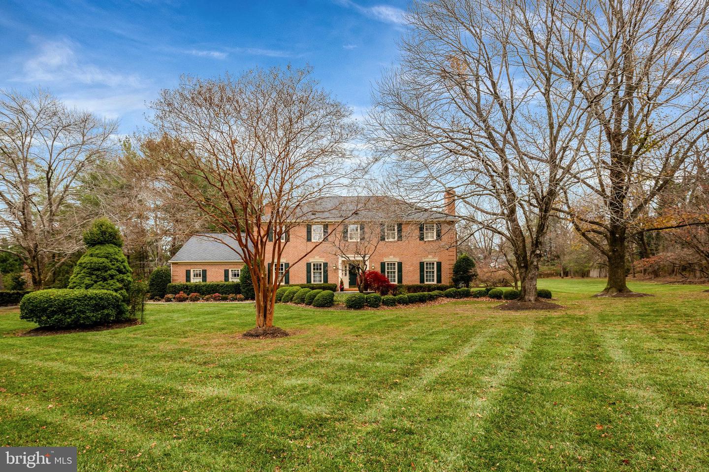 10100 WALKER LAKE DR, GREAT FALLS, Virginia 22066, 4 Bedrooms Bedrooms, ,4 BathroomsBathrooms,Residential,For sale,10100 WALKER LAKE DR,VAFX2275436 MLS # VAFX2275436 10100 WALKER LAKE DR, GREAT FALLS, Virginia 22066, 4 Bedrooms Bedrooms, ,4 BathroomsBathrooms,Residential,For sale,10100 WALKER LAKE DR,VAFX2275436 MLS # VAFX2275436