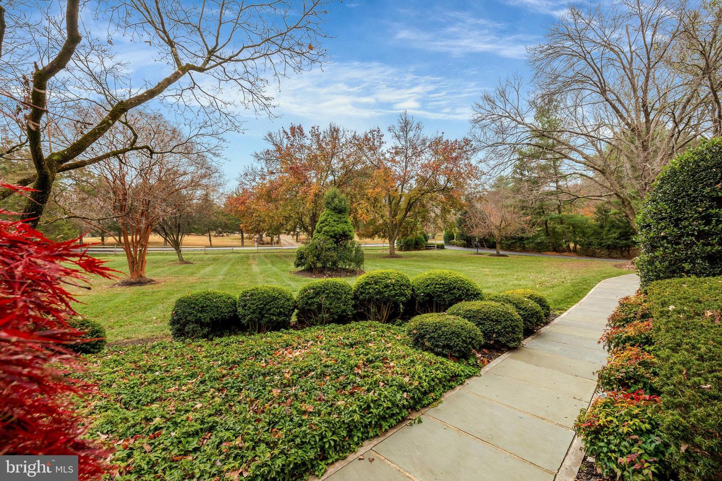 10100 WALKER LAKE DR, GREAT FALLS, Virginia 22066, 4 Bedrooms Bedrooms, ,4 BathroomsBathrooms,Residential,For sale,10100 WALKER LAKE DR,VAFX2275436 MLS # VAFX2275436 10100 WALKER LAKE DR, GREAT FALLS, Virginia 22066, 4 Bedrooms Bedrooms, ,4 BathroomsBathrooms,Residential,For sale,10100 WALKER LAKE DR,VAFX2275436 MLS # VAFX2275436