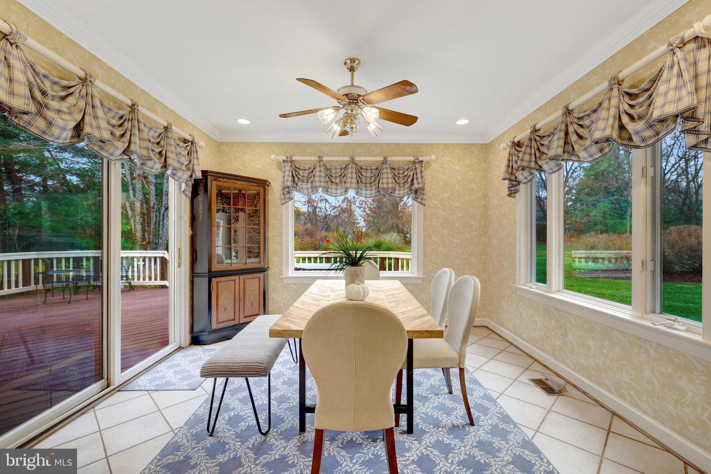 10100 WALKER LAKE DR, GREAT FALLS, Virginia 22066, 4 Bedrooms Bedrooms, ,4 BathroomsBathrooms,Residential,For sale,10100 WALKER LAKE DR,VAFX2275436 MLS # VAFX2275436 10100 WALKER LAKE DR, GREAT FALLS, Virginia 22066, 4 Bedrooms Bedrooms, ,4 BathroomsBathrooms,Residential,For sale,10100 WALKER LAKE DR,VAFX2275436 MLS # VAFX2275436