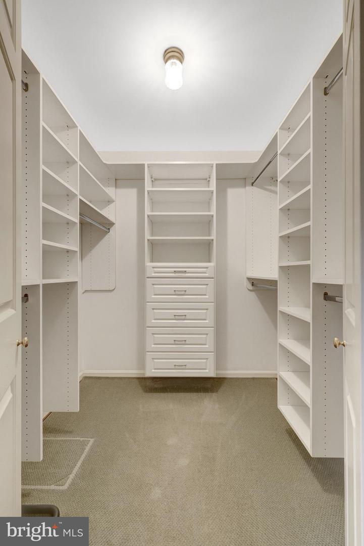 10100 WALKER LAKE DR, GREAT FALLS, Virginia 22066, 4 Bedrooms Bedrooms, ,4 BathroomsBathrooms,Residential,For sale,10100 WALKER LAKE DR,VAFX2275436 MLS # VAFX2275436 10100 WALKER LAKE DR, GREAT FALLS, Virginia 22066, 4 Bedrooms Bedrooms, ,4 BathroomsBathrooms,Residential,For sale,10100 WALKER LAKE DR,VAFX2275436 MLS # VAFX2275436