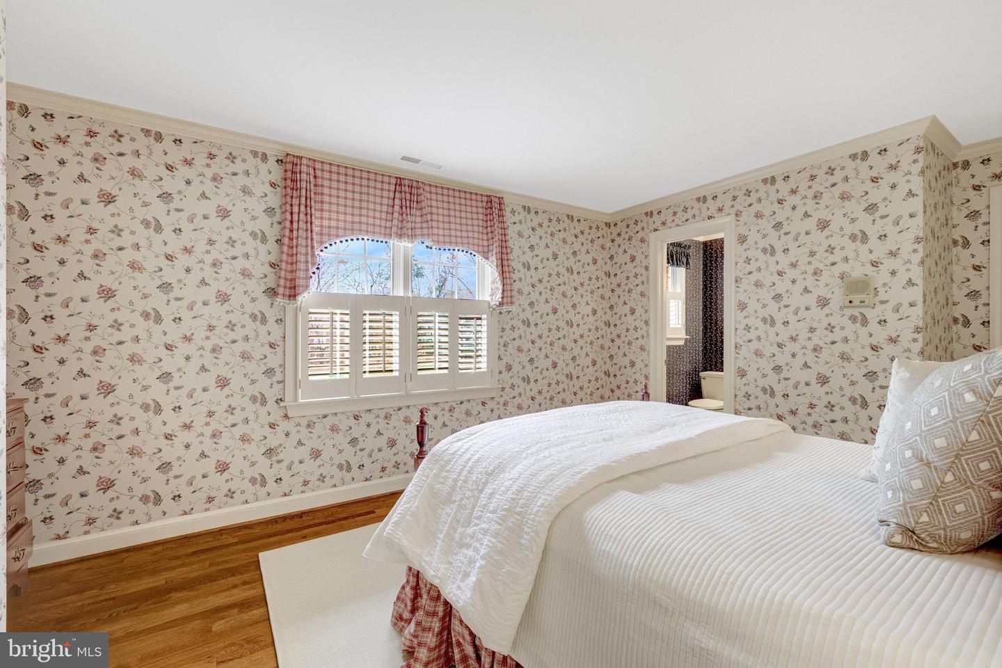 10100 WALKER LAKE DR, GREAT FALLS, Virginia 22066, 4 Bedrooms Bedrooms, ,4 BathroomsBathrooms,Residential,For sale,10100 WALKER LAKE DR,VAFX2275436 MLS # VAFX2275436 10100 WALKER LAKE DR, GREAT FALLS, Virginia 22066, 4 Bedrooms Bedrooms, ,4 BathroomsBathrooms,Residential,For sale,10100 WALKER LAKE DR,VAFX2275436 MLS # VAFX2275436