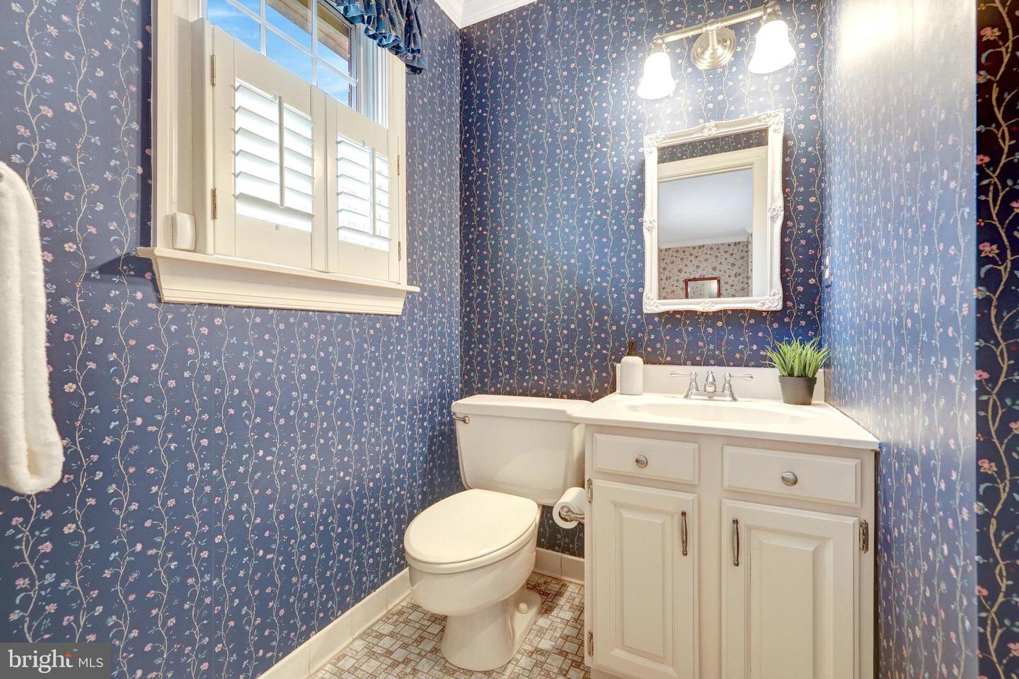 10100 WALKER LAKE DR, GREAT FALLS, Virginia 22066, 4 Bedrooms Bedrooms, ,4 BathroomsBathrooms,Residential,For sale,10100 WALKER LAKE DR,VAFX2275436 MLS # VAFX2275436 10100 WALKER LAKE DR, GREAT FALLS, Virginia 22066, 4 Bedrooms Bedrooms, ,4 BathroomsBathrooms,Residential,For sale,10100 WALKER LAKE DR,VAFX2275436 MLS # VAFX2275436