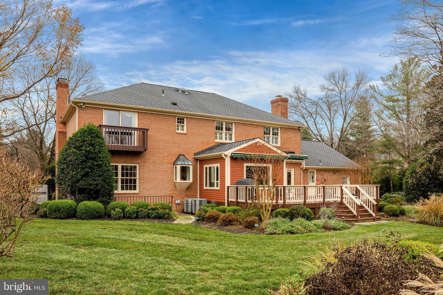 10100 WALKER LAKE DR, GREAT FALLS, Virginia 22066, 4 Bedrooms Bedrooms, ,4 BathroomsBathrooms,Residential,For sale,10100 WALKER LAKE DR,VAFX2275436 MLS # VAFX2275436 10100 WALKER LAKE DR, GREAT FALLS, Virginia 22066, 4 Bedrooms Bedrooms, ,4 BathroomsBathrooms,Residential,For sale,10100 WALKER LAKE DR,VAFX2275436 MLS # VAFX2275436