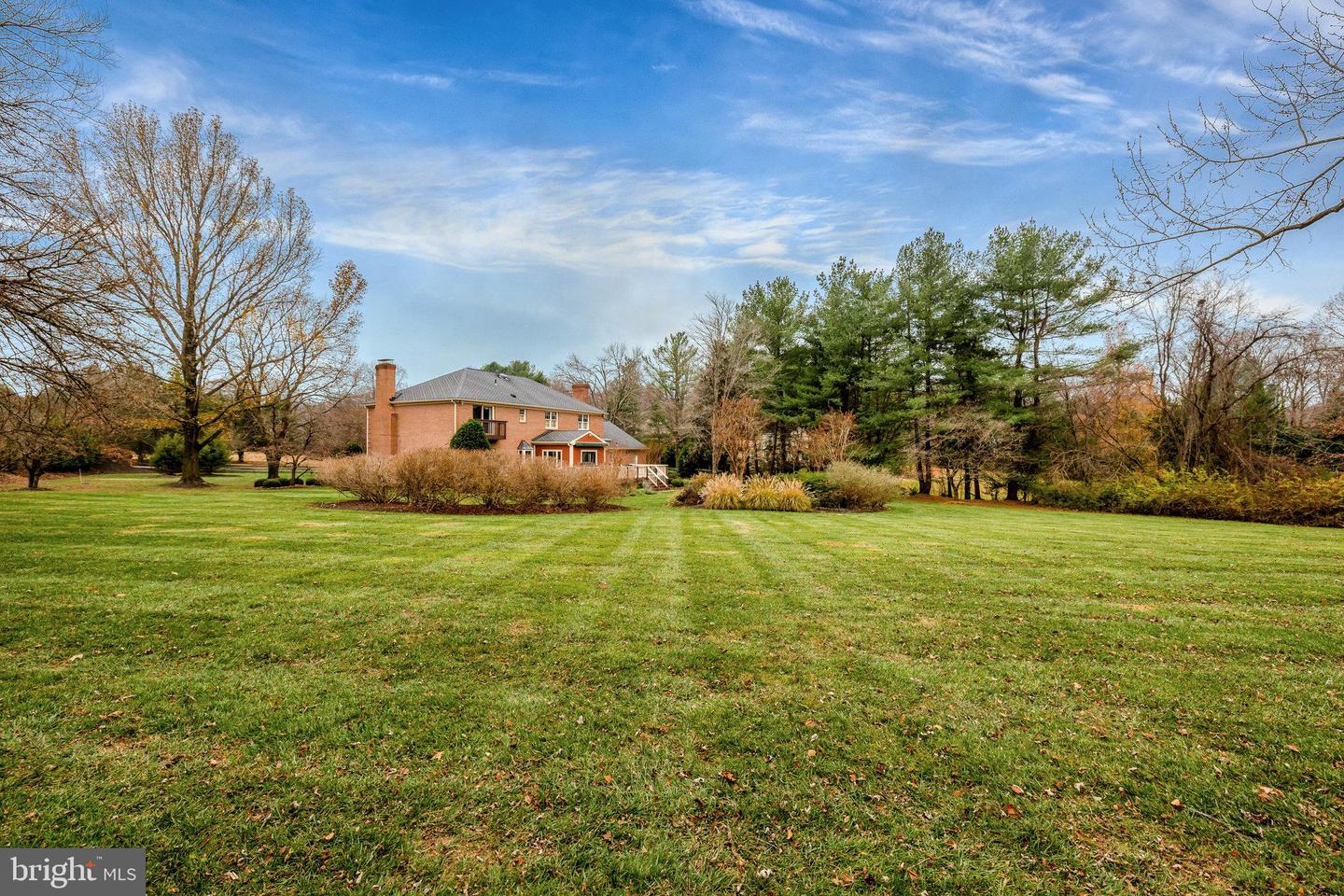 10100 WALKER LAKE DR, GREAT FALLS, Virginia 22066, 4 Bedrooms Bedrooms, ,4 BathroomsBathrooms,Residential,For sale,10100 WALKER LAKE DR,VAFX2275436 MLS # VAFX2275436 10100 WALKER LAKE DR, GREAT FALLS, Virginia 22066, 4 Bedrooms Bedrooms, ,4 BathroomsBathrooms,Residential,For sale,10100 WALKER LAKE DR,VAFX2275436 MLS # VAFX2275436